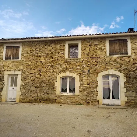 Farm stay Mas Mistral Saint-Michel-d'Euzet